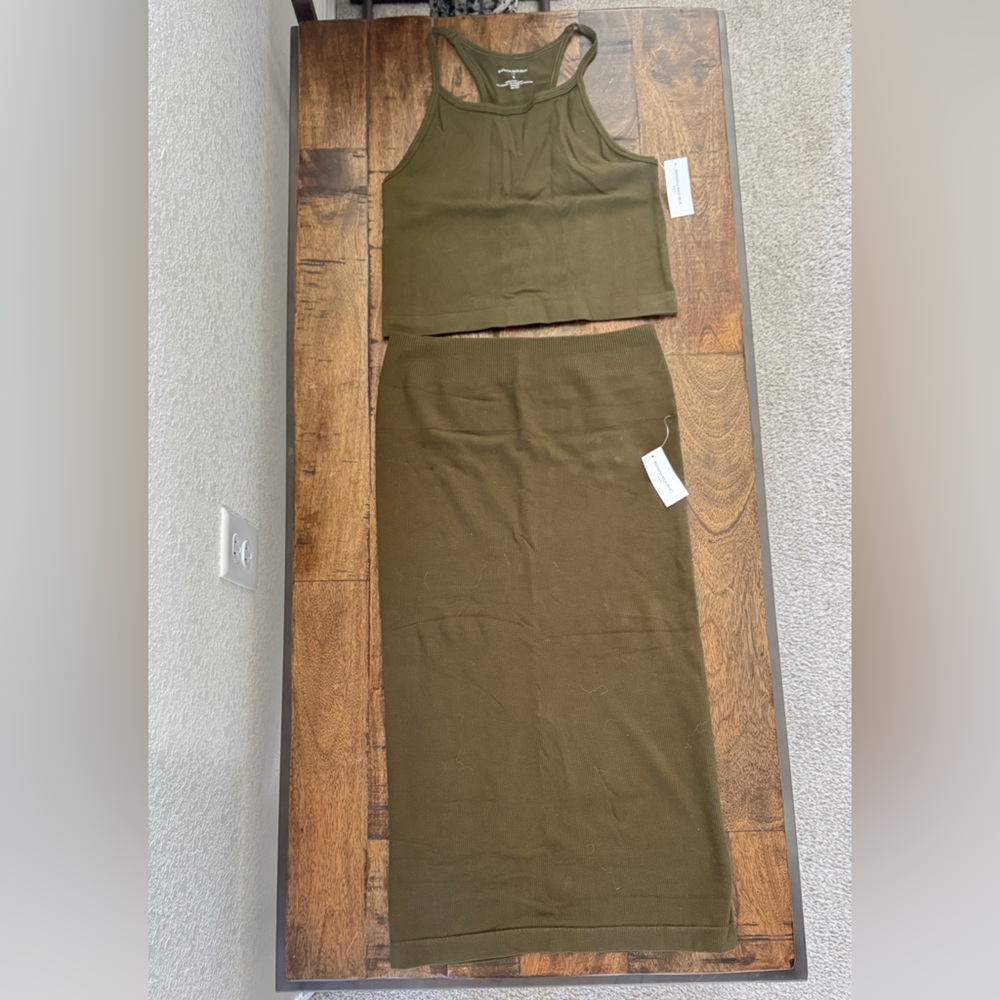 Banana Republic ribbed skirt and tank